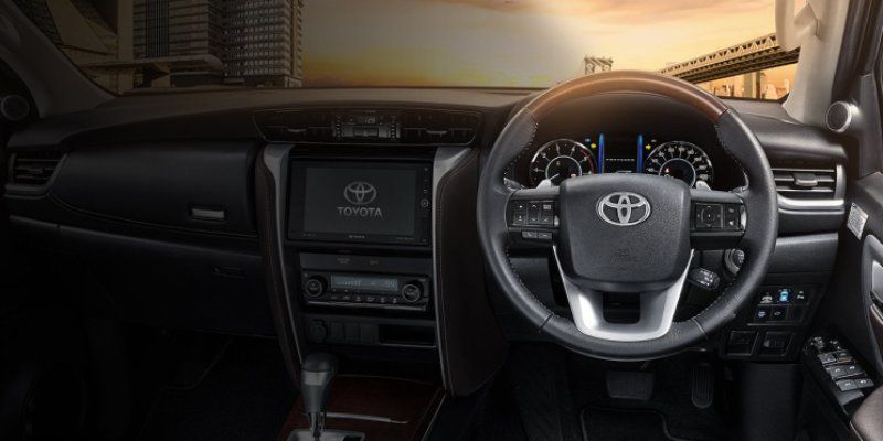 Interior Toyota Fortuner Lebih Bergaya